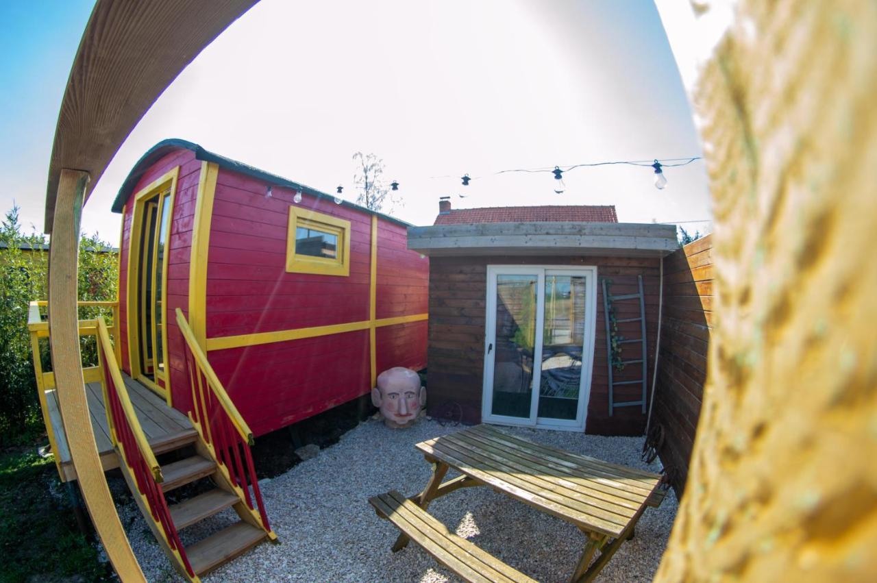 Roulotte Et Sauna De Tonton Bouvy Au Domaine Du Reuze Winnezeele Екстериор снимка